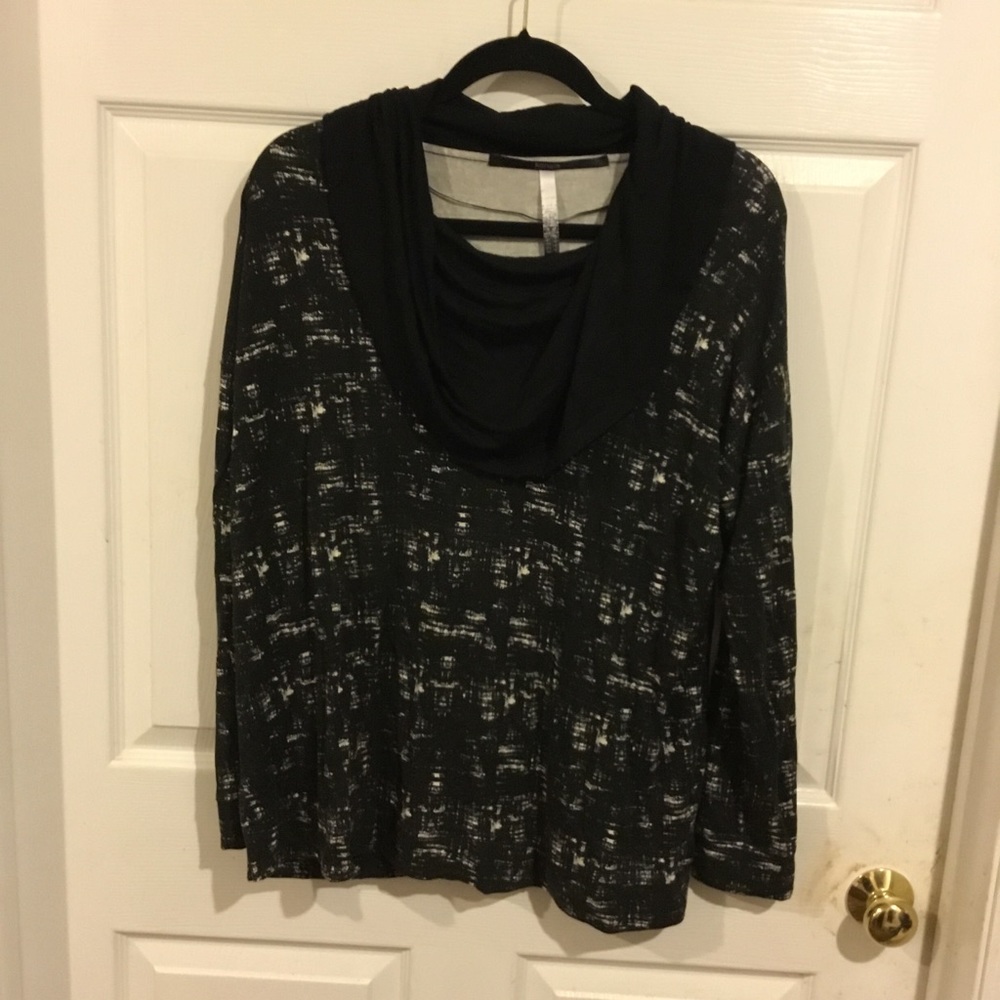Women’s Kensie size XL cowl neck shirt